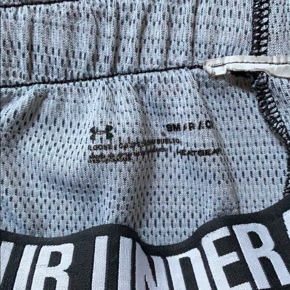 under armour workout shorts - Picture 3 of 3